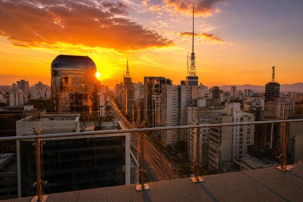 Mirante do Sesc Avenida Paulista com vista panorâmica de São Paulo